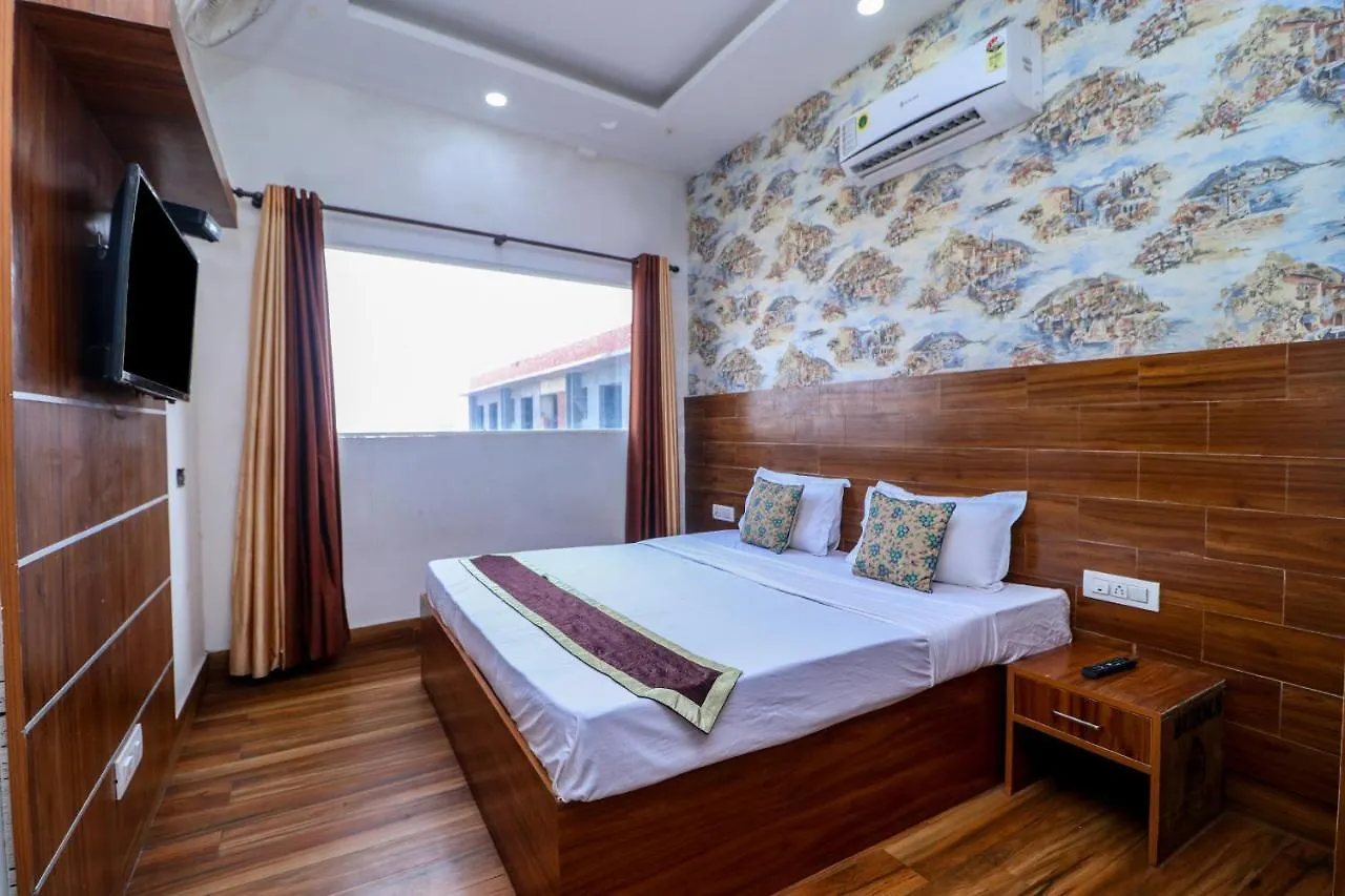 Hotel Fusion Zirakpur